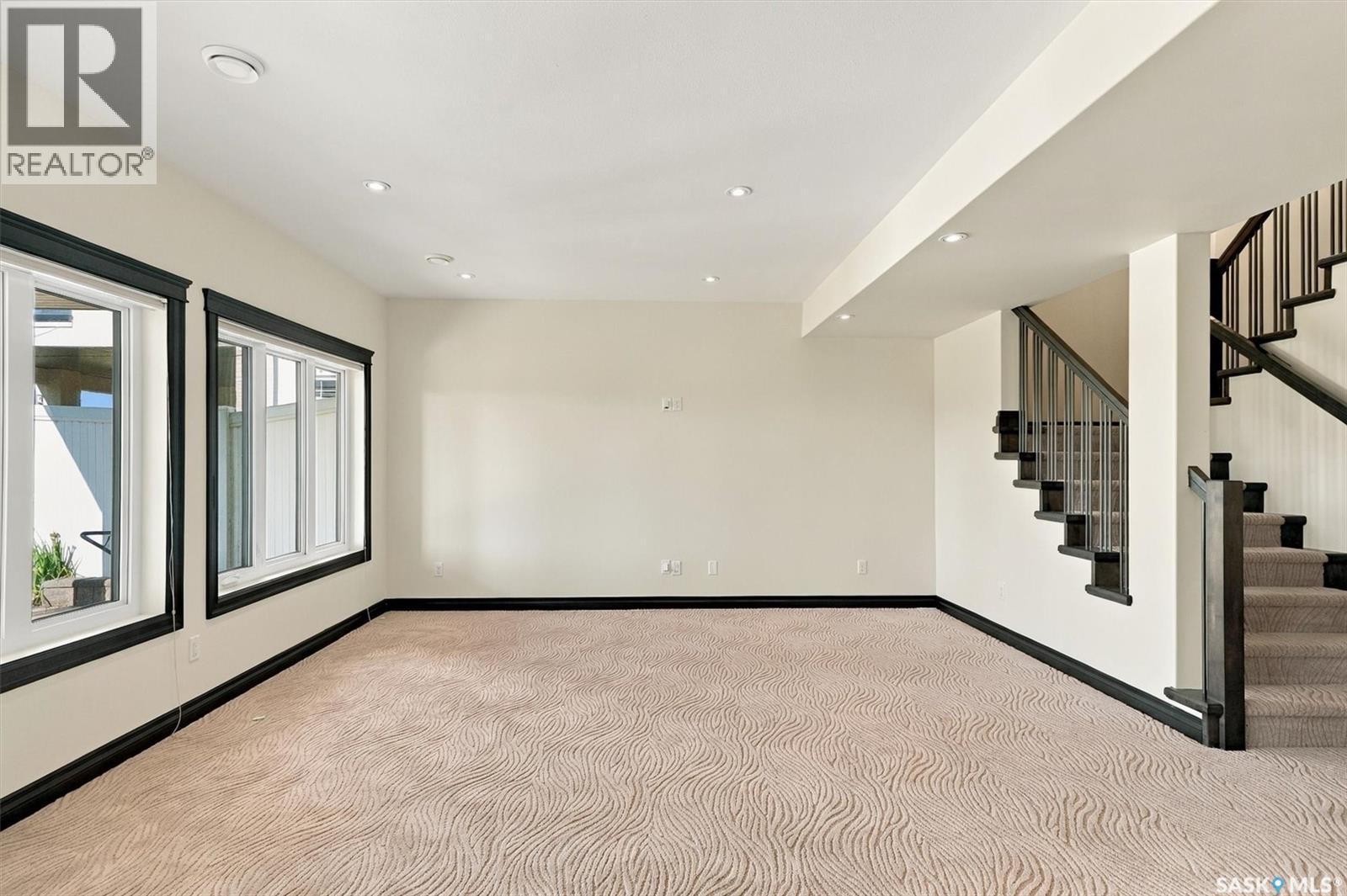 323 Hastings Lane, Saskatoon, SK