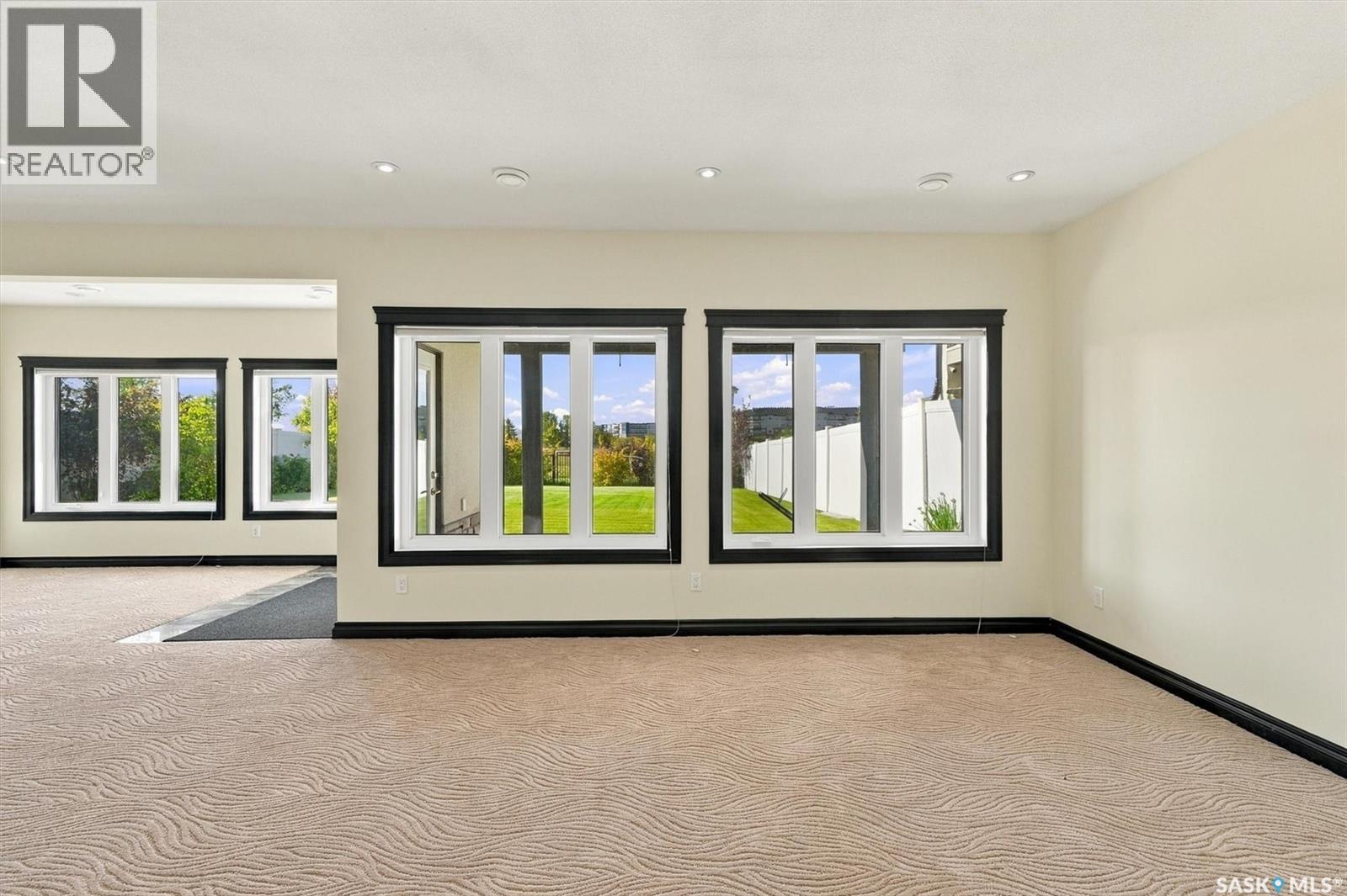 323 Hastings Lane, Saskatoon, SK