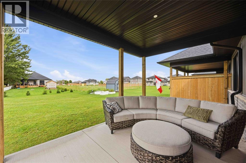 483 Kip Lane, Plympton-Wyoming, ON