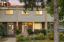 199 YORK Road Unit# 9  Dundas, ON L9H 1M9