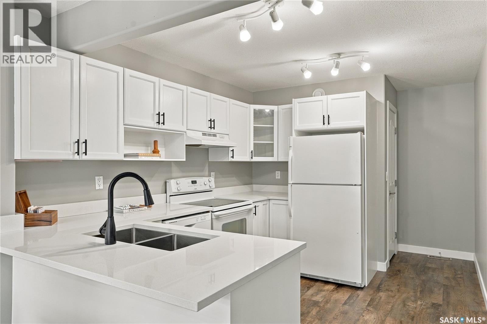 106 Sears Cove, Saskatoon, SK