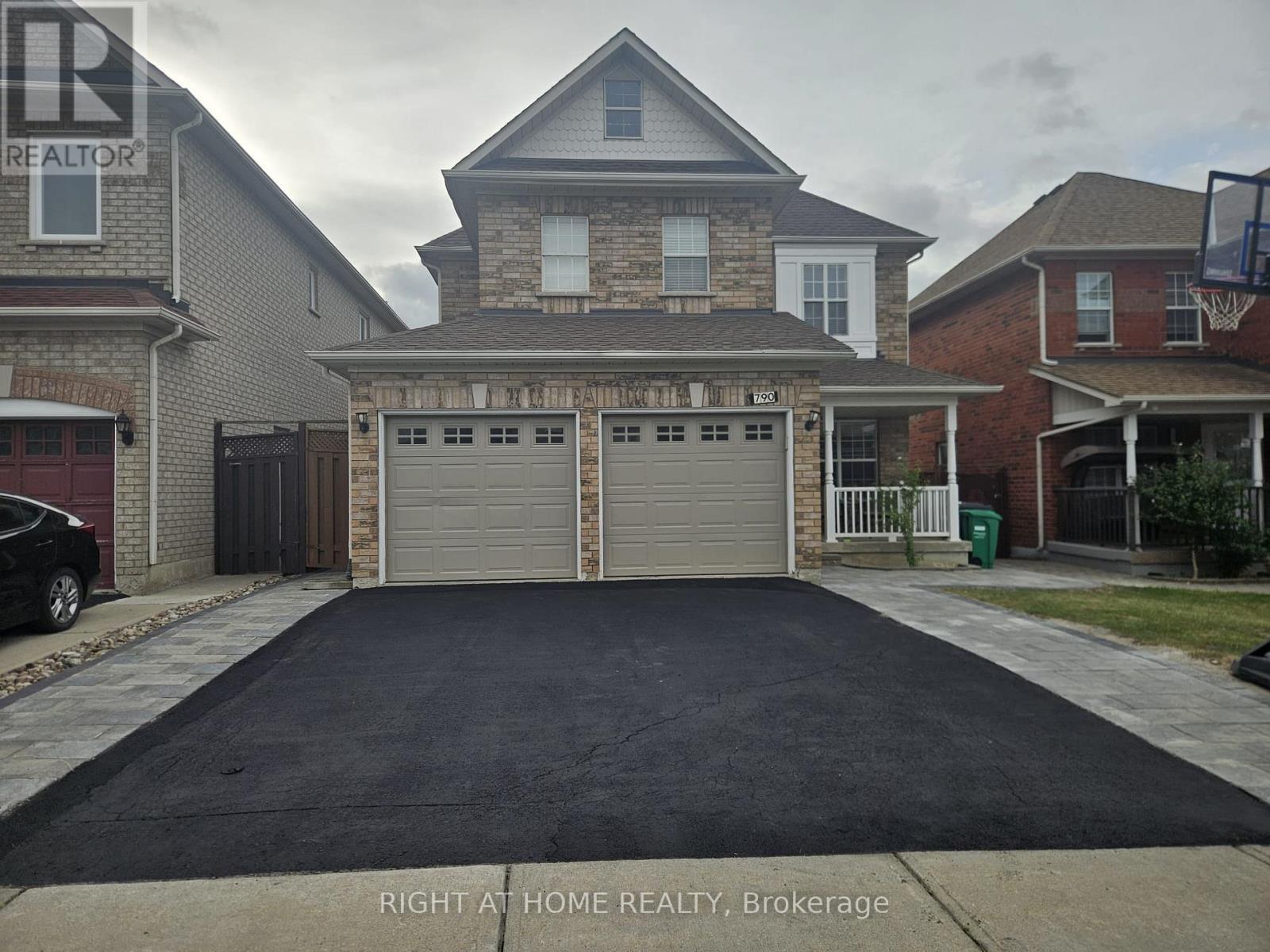 790 Crawford Mill Avenue, Mississauga, ON