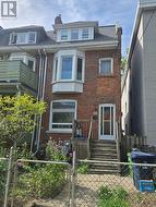 201/2 O'HARA AVENUE NE Toronto, ON M6K 2P8
