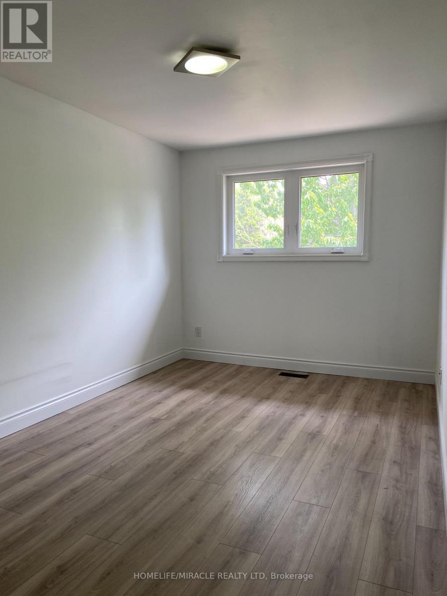 6856 Darcel Avenue, Mississauga, ON
