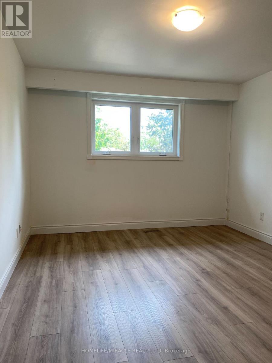 6856 Darcel Avenue, Mississauga, ON