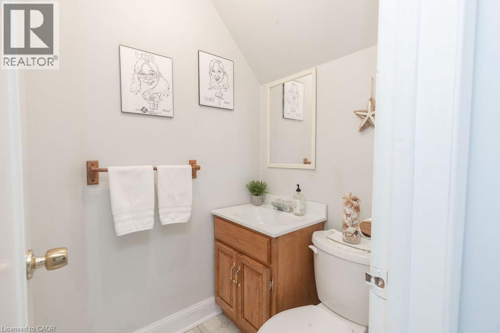 296 East 21St Street, Hamilton, ON