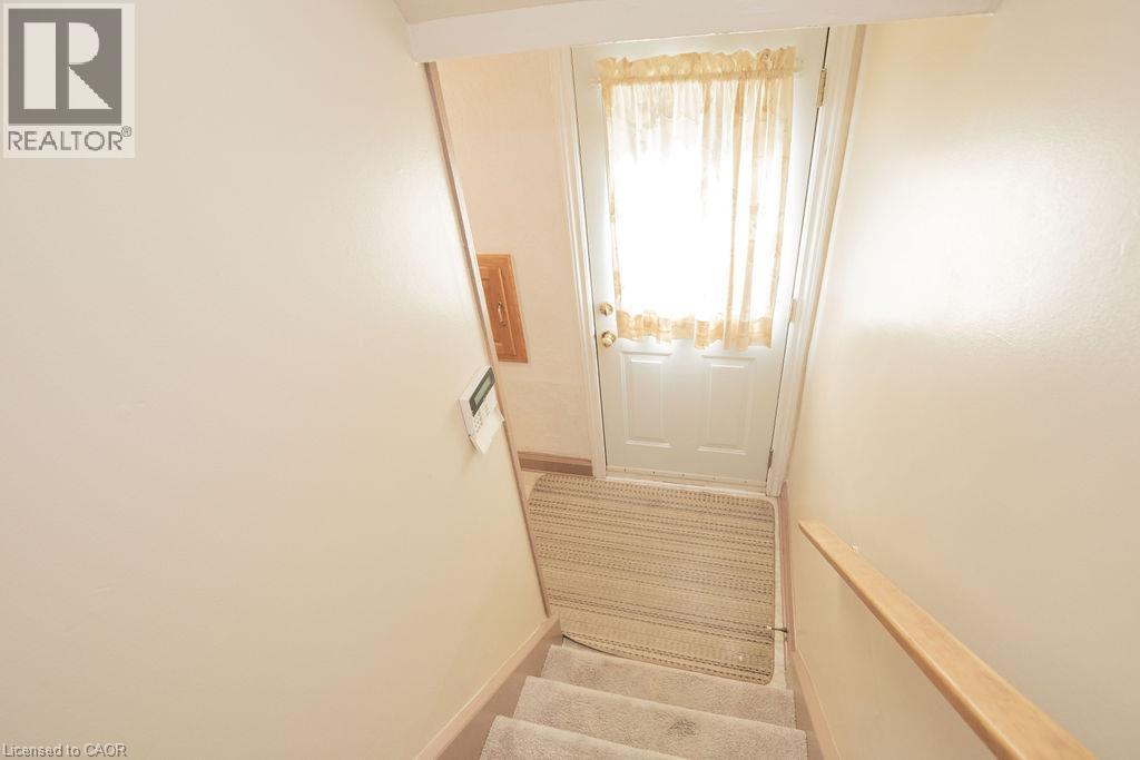 side entrance - 296 East 21St Street, Hamilton, ON