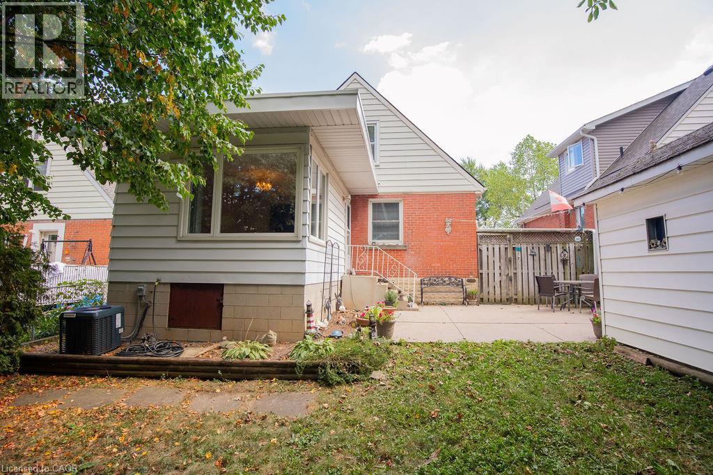 296 East 21St Street, Hamilton, ON