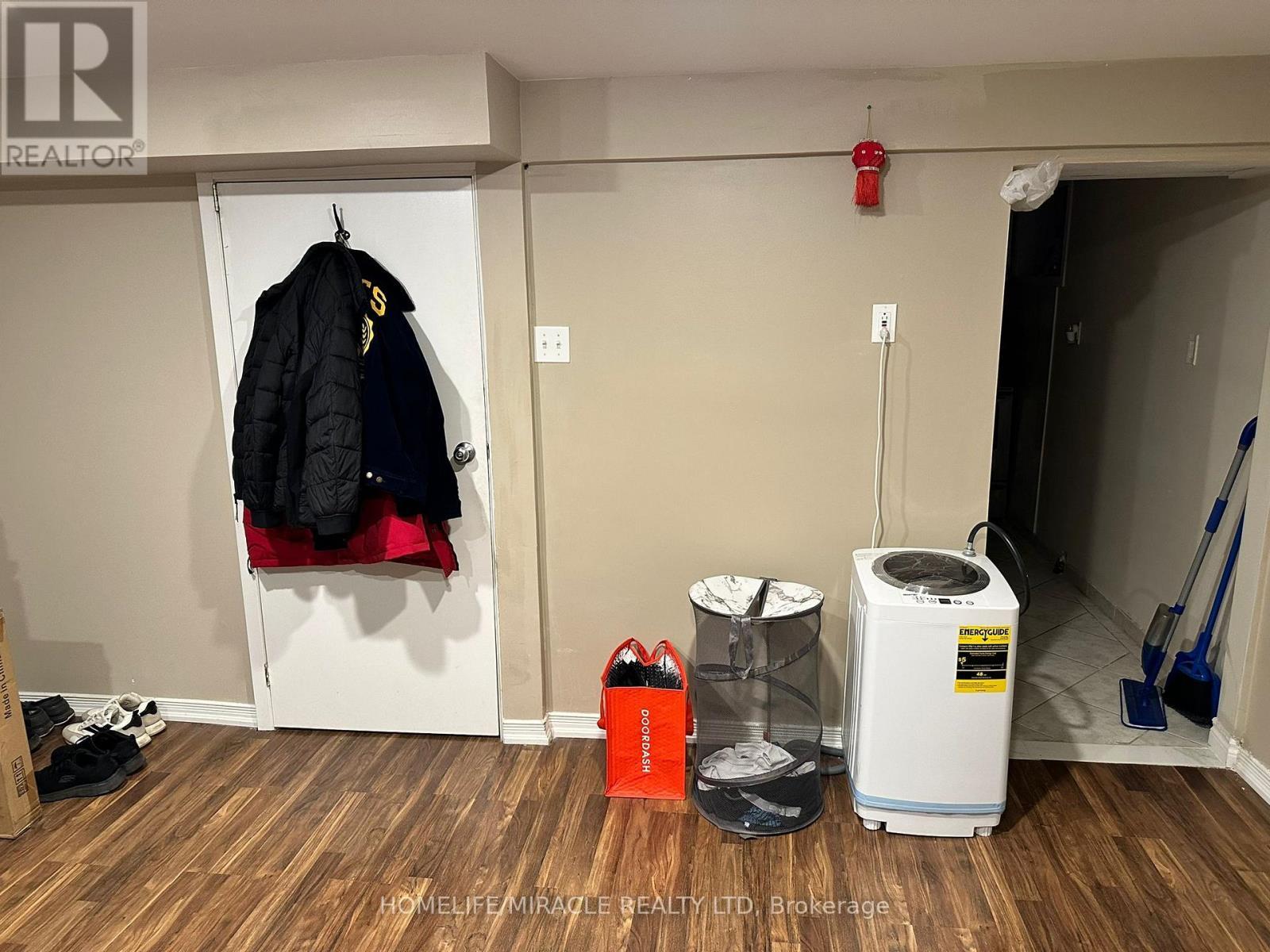 1476 Cawthra Road, Mississauga, ON