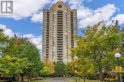 302 - 545 ST LAURENT BOULEVARD Ottawa, ON K1K 4H9