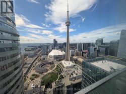 5507 - 14 YORK STREET Toronto, ON M5J 0B1