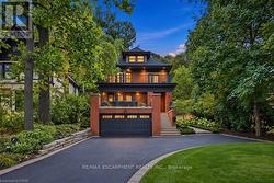 2 FREEMAN PLACE Hamilton, ON L8N 2G5