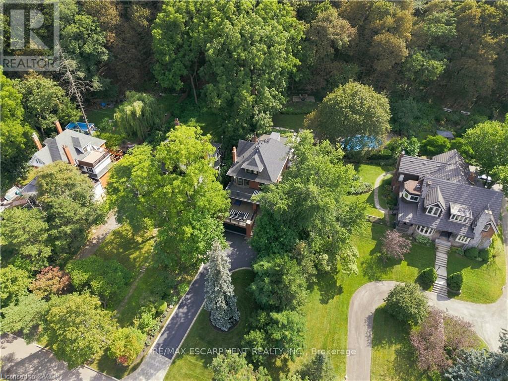 2 Freeman Place, Hamilton, ON