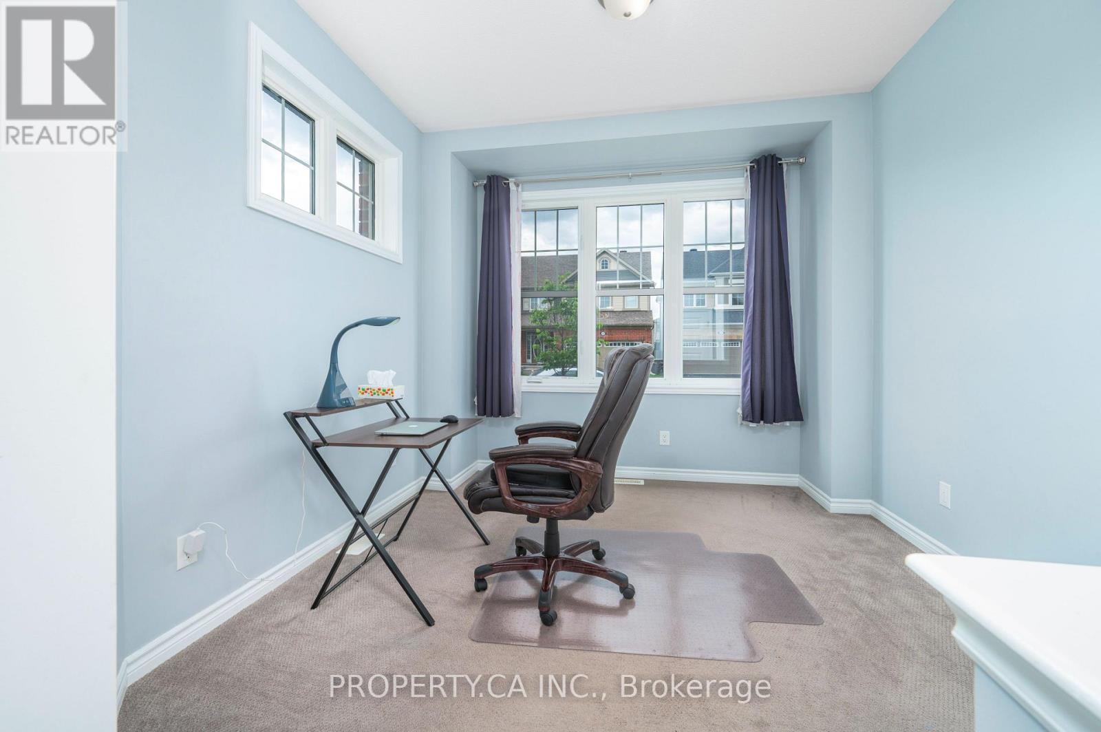 Versatile home office nook - 125 Sweetvalley Drive, Ottawa, ON