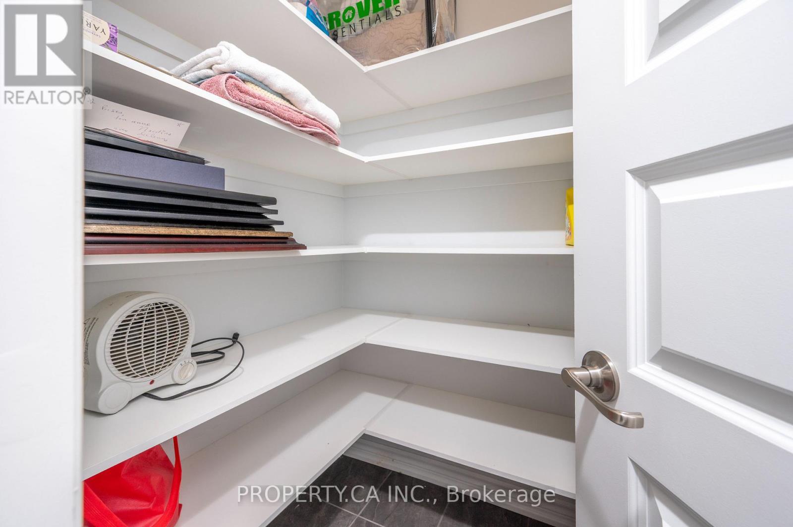 Smart storage & linen closet - 125 Sweetvalley Drive, Ottawa, ON