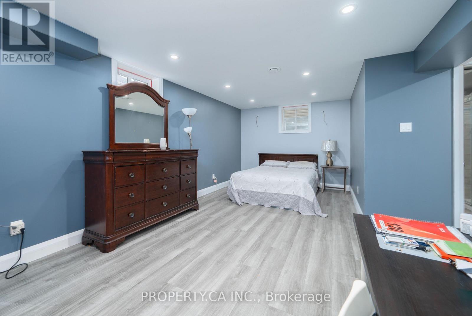 Plenty of storage - 125 Sweetvalley Drive, Ottawa, ON