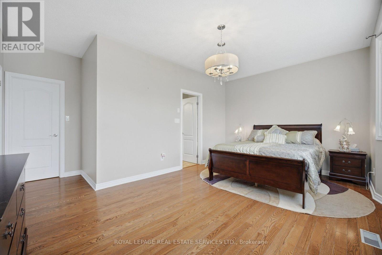3057 Portree Crescent, Oakville, ON