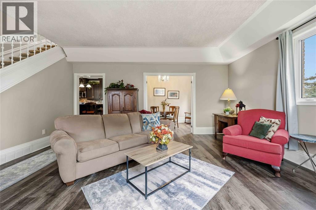 5458 Douglas Line, Plympton-Wyoming, ON