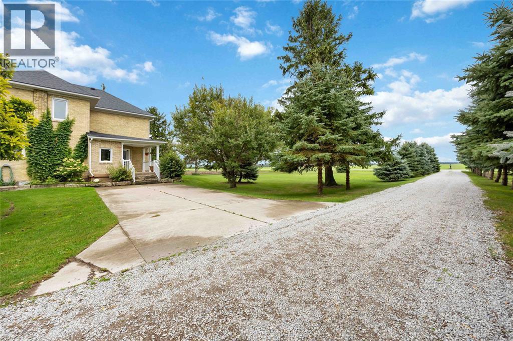 5458 Douglas Line, Plympton-Wyoming, ON