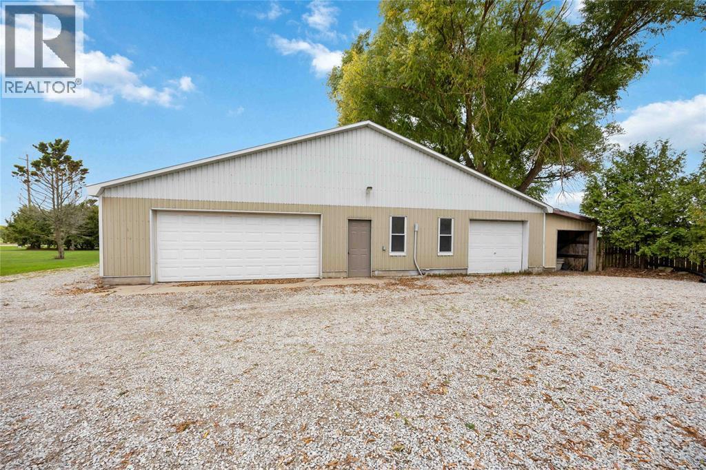 5458 Douglas Line, Plympton-Wyoming, ON