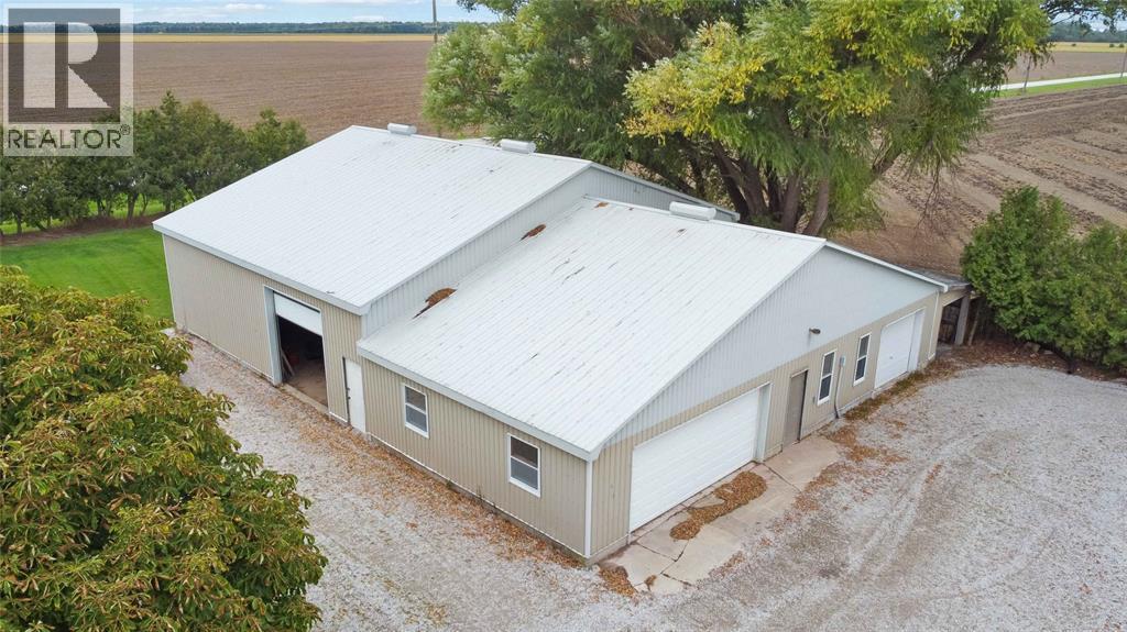 5458 Douglas Line, Plympton-Wyoming, ON