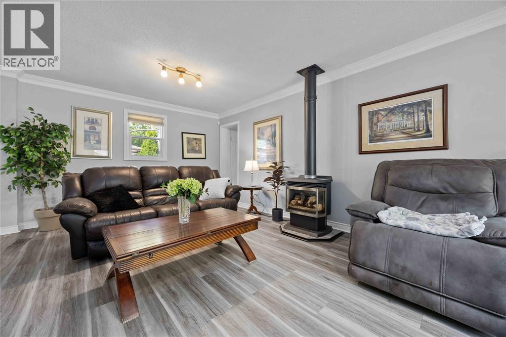 1242 Marcin Road, Sarnia, ON