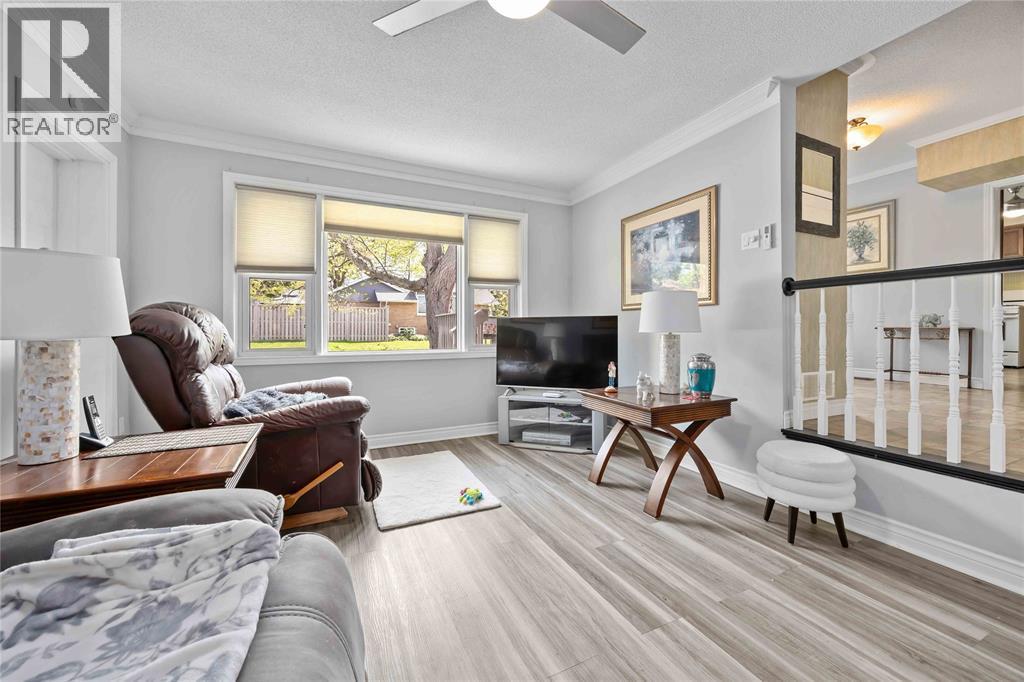 1242 Marcin Road, Sarnia, ON