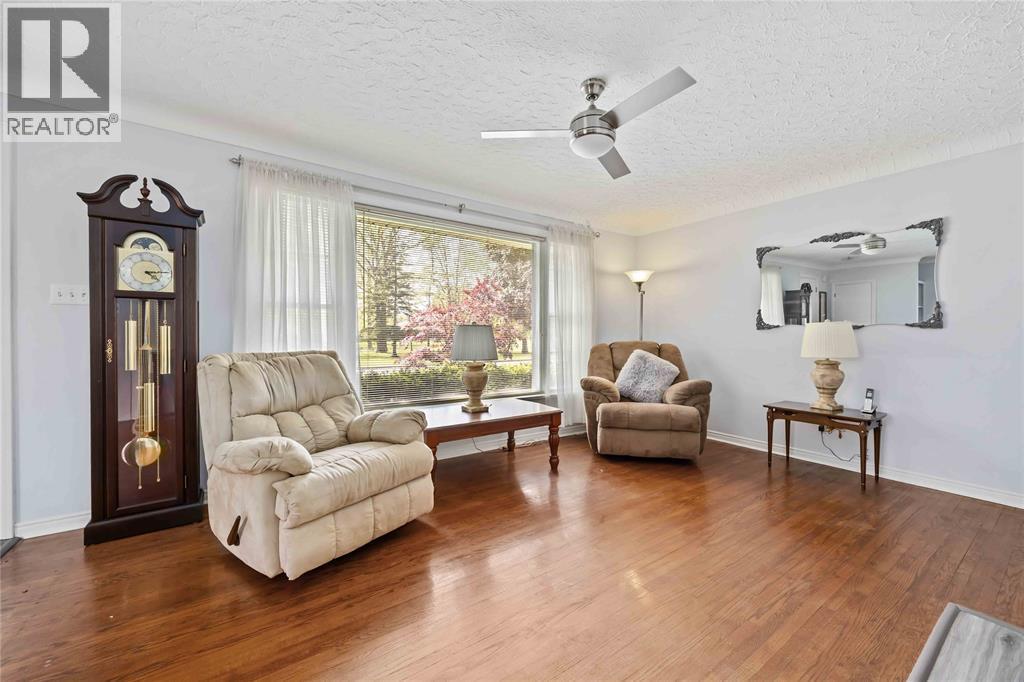 1242 Marcin Road, Sarnia, ON