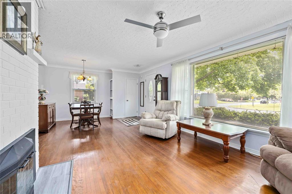1242 Marcin Road, Sarnia, ON