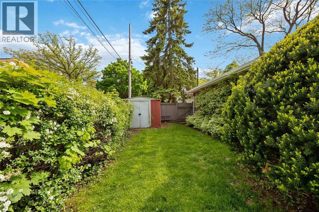 1242 Marcin Road, Sarnia, ON
