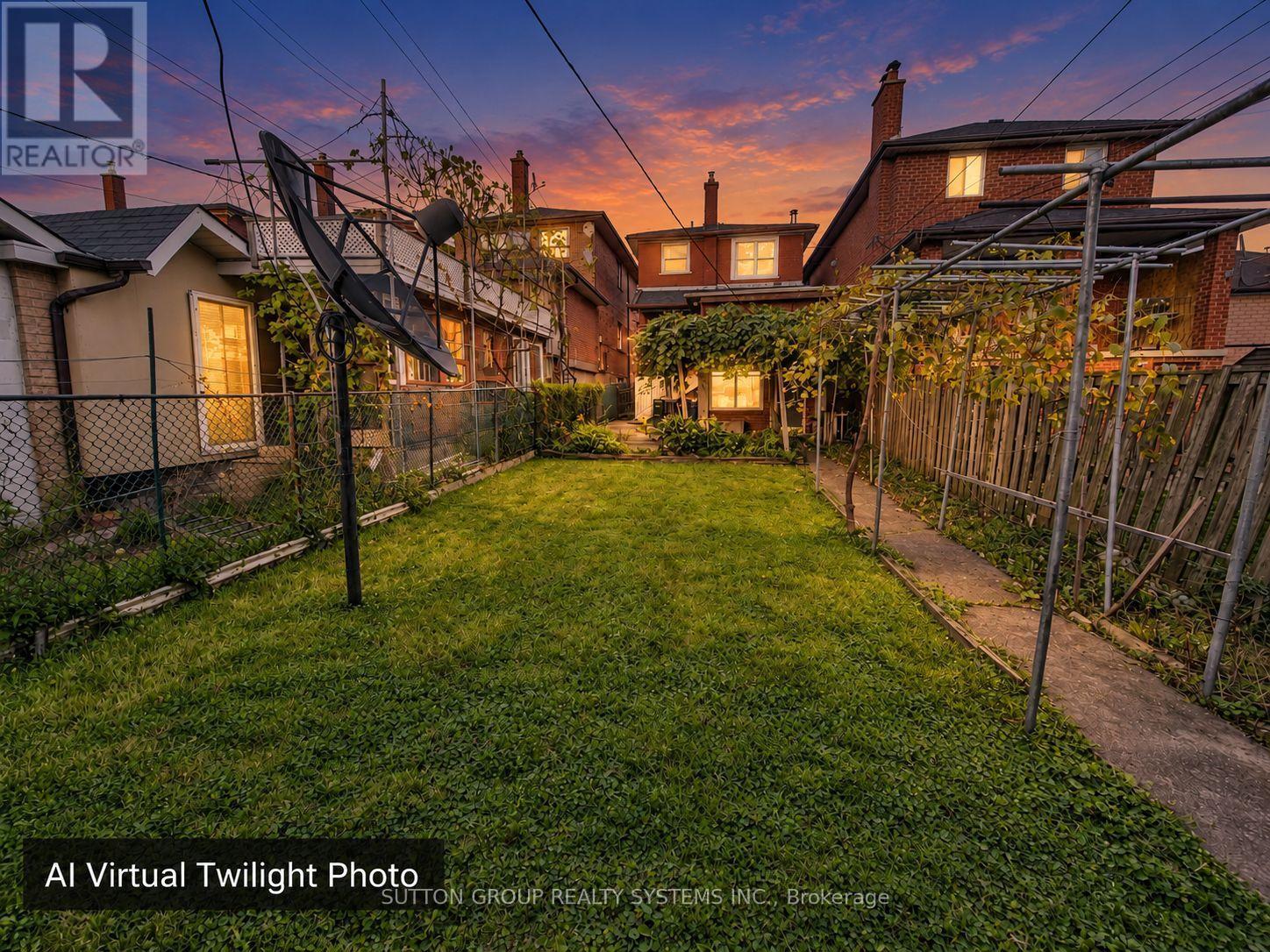 142 Ennerdale Road, Toronto, ON