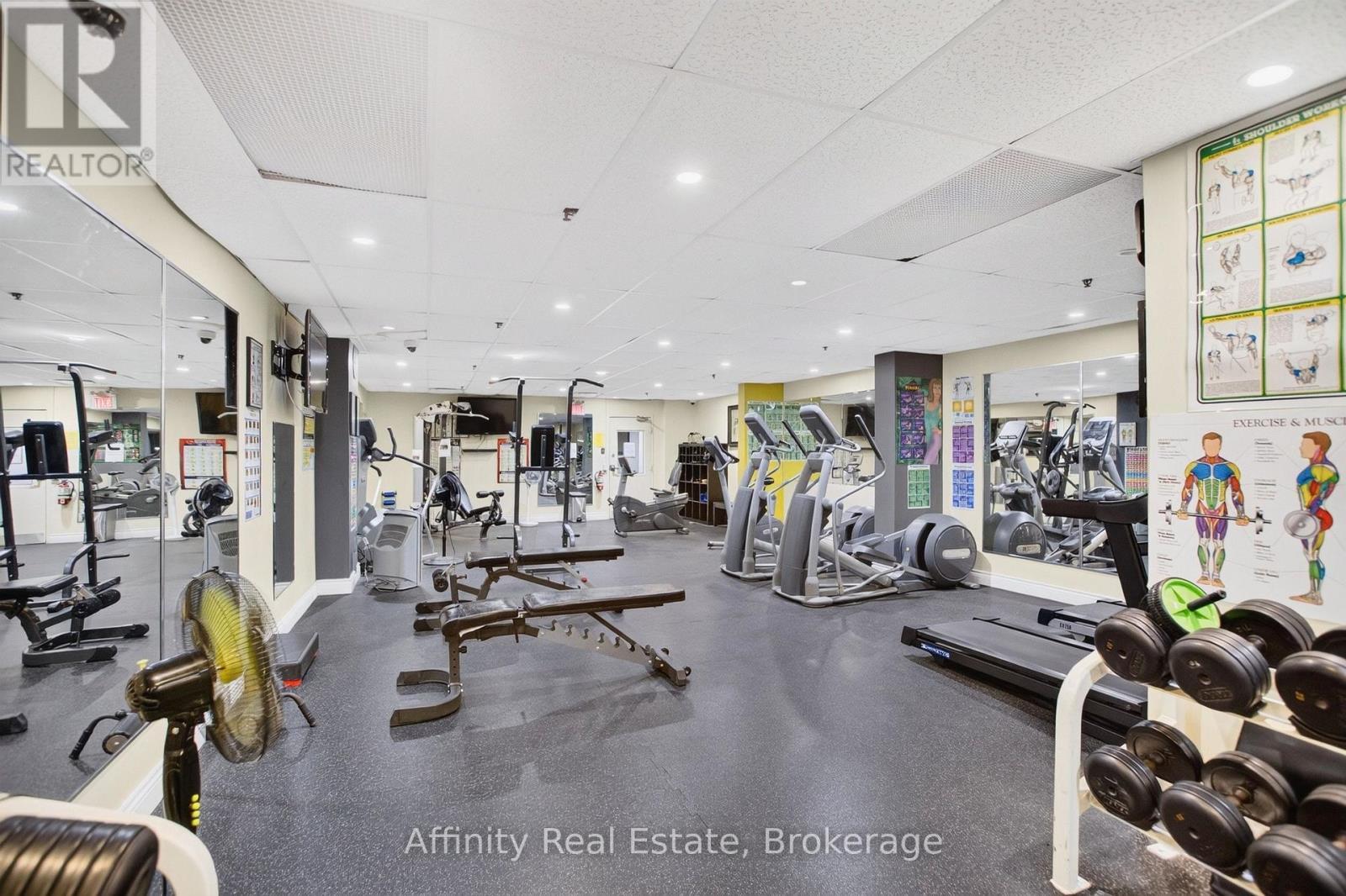 808 - 2323 Confederation Parkway, Mississauga, ON