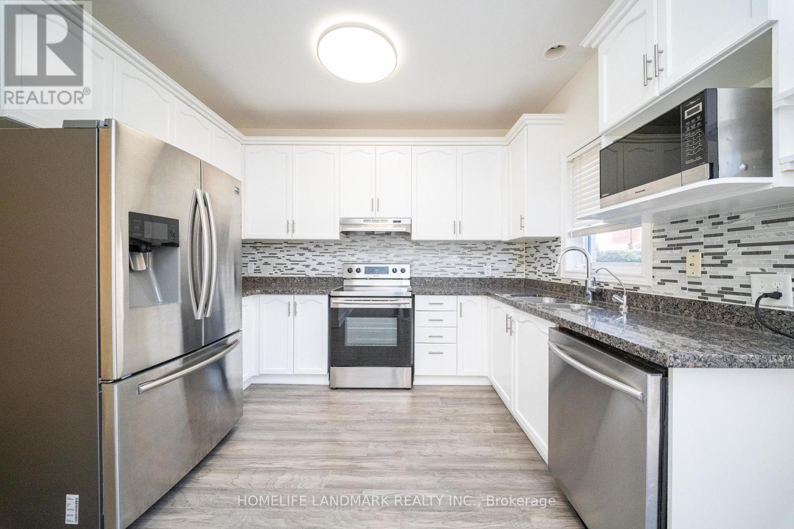 33 Titan Drive, Hamilton, ON