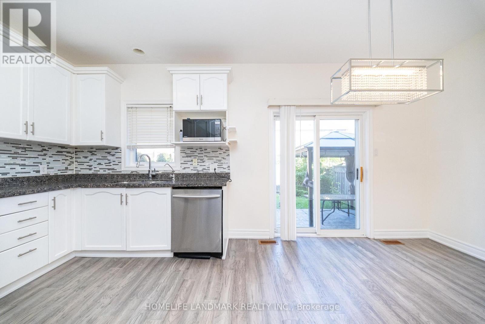 33 Titan Drive, Hamilton, ON