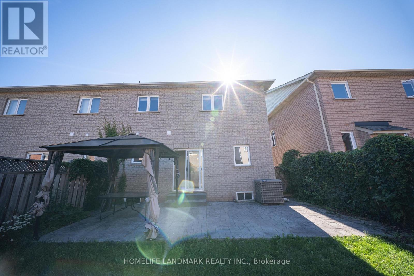 33 Titan Drive, Hamilton, ON