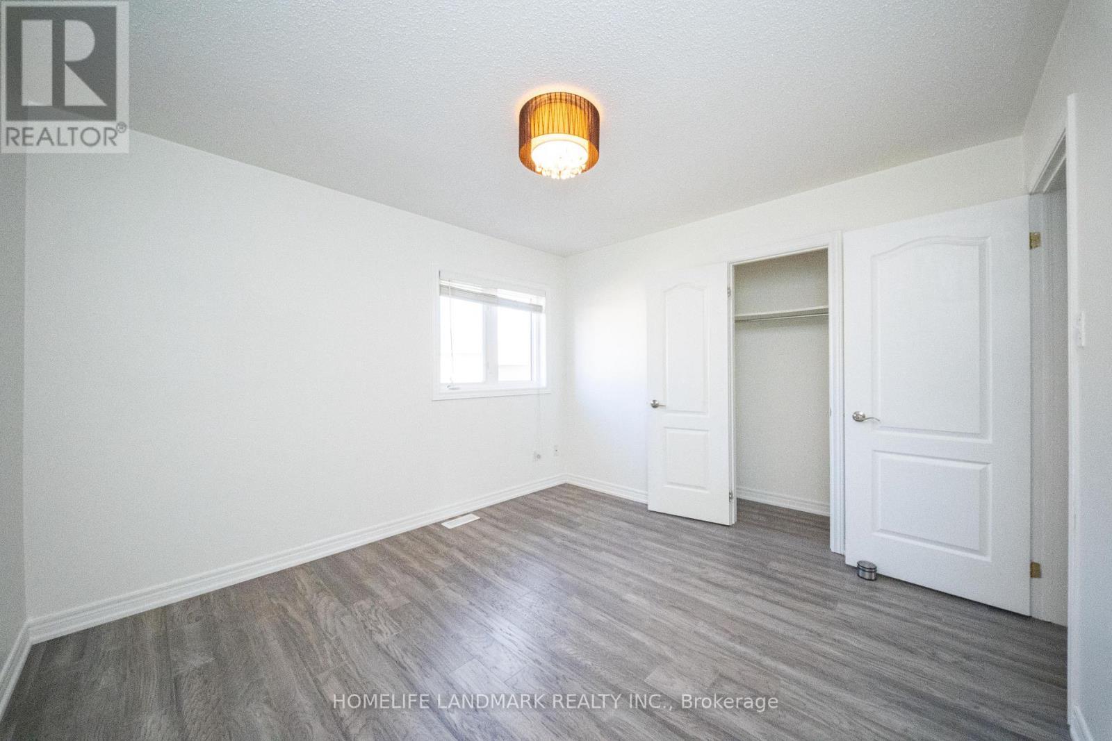 33 Titan Drive, Hamilton, ON