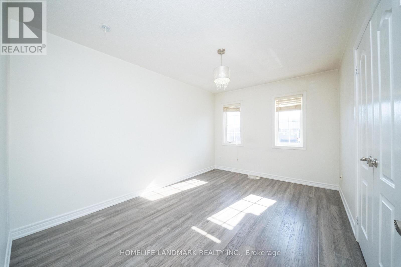 33 Titan Drive, Hamilton, ON