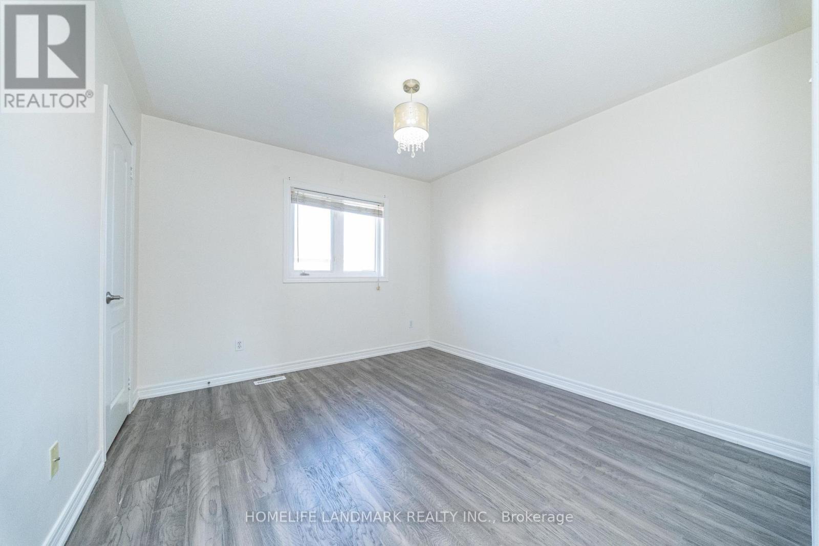 33 Titan Drive, Hamilton, ON