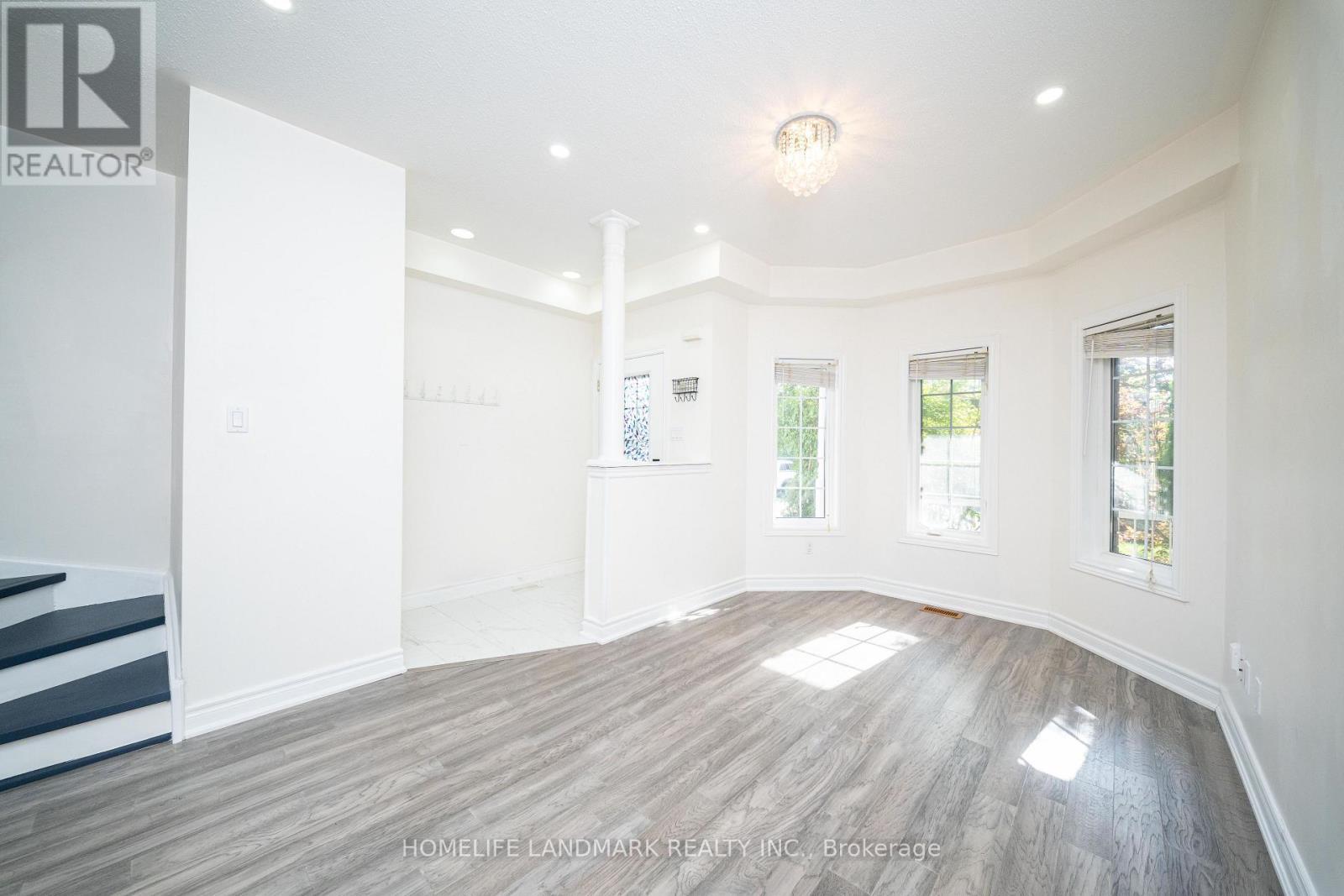 33 Titan Drive, Hamilton, ON