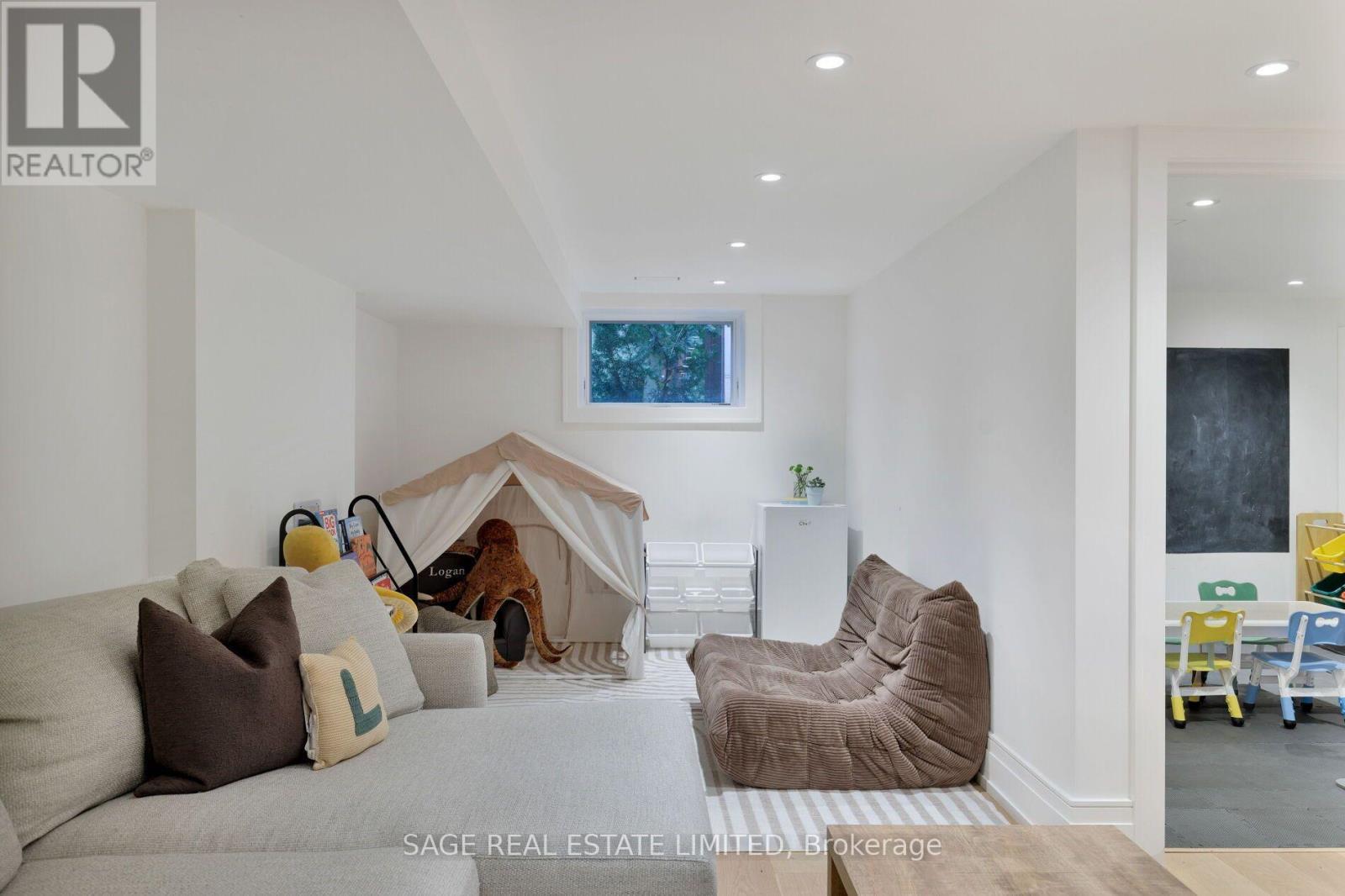 36 Macpherson Avenue, Toronto, ON