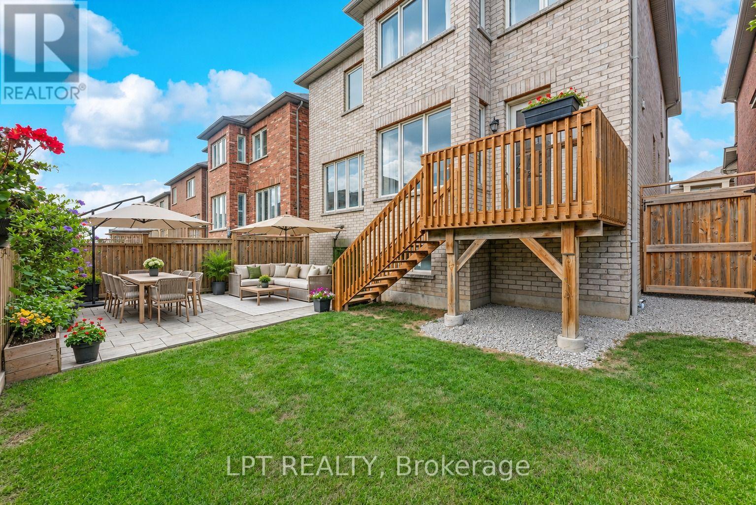 Virtually Staged Back Yard - 33 Mondial Crescent, East Gwillimbury, ON