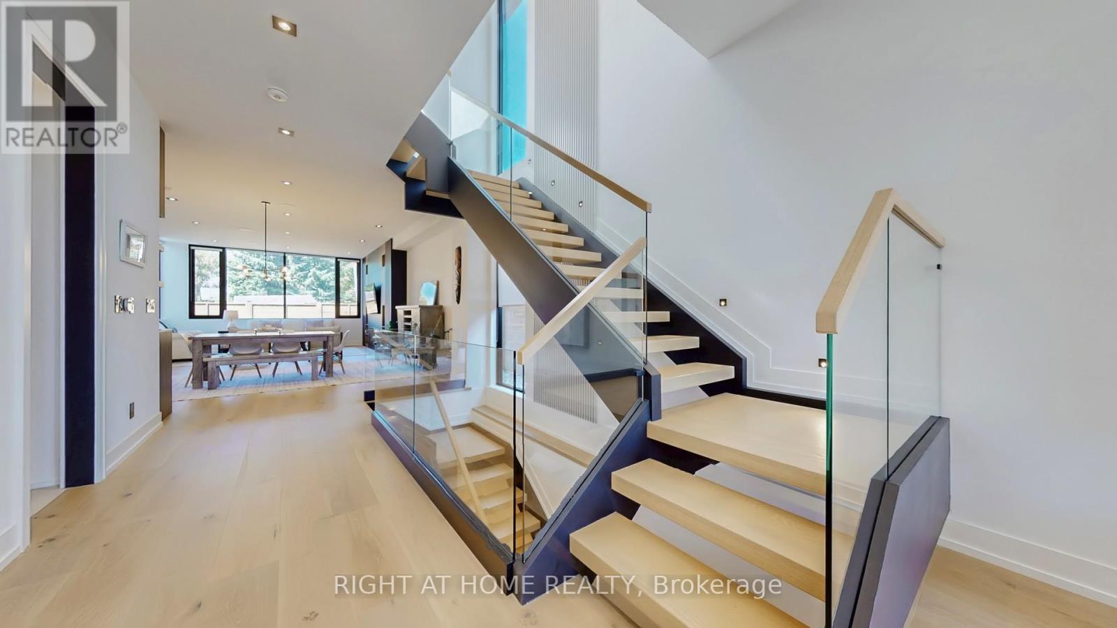 845 Seventh Street, Mississauga, ON