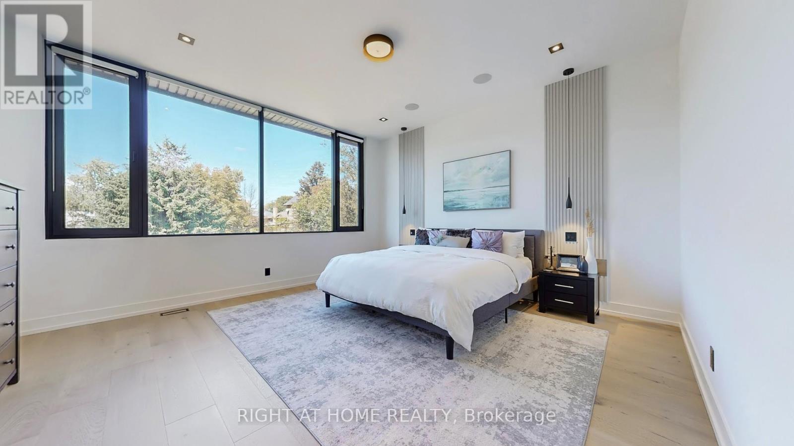 845 Seventh Street, Mississauga, ON