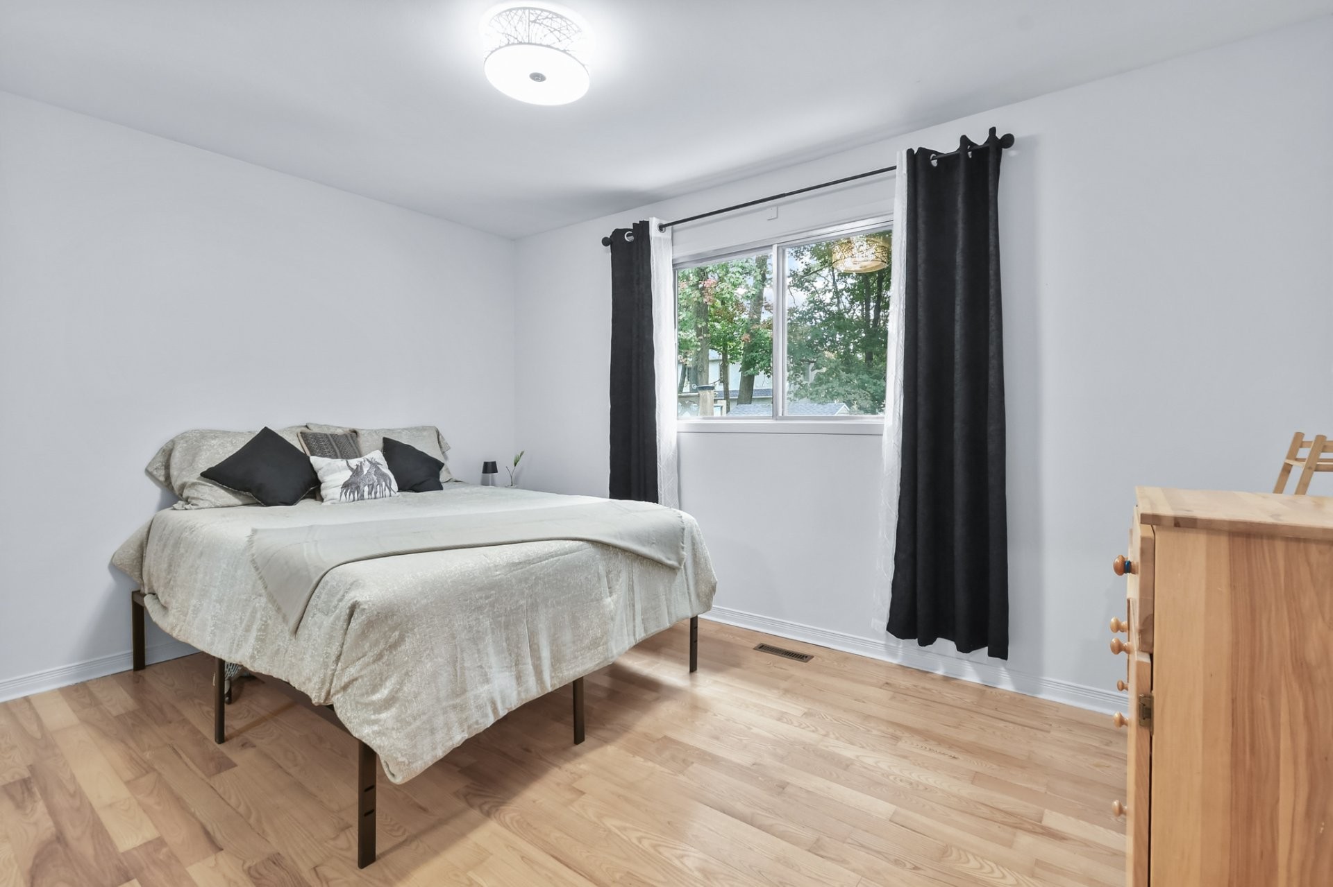 Chambre à coucher - 38 Av. De Bruyères, Lorraine, QC