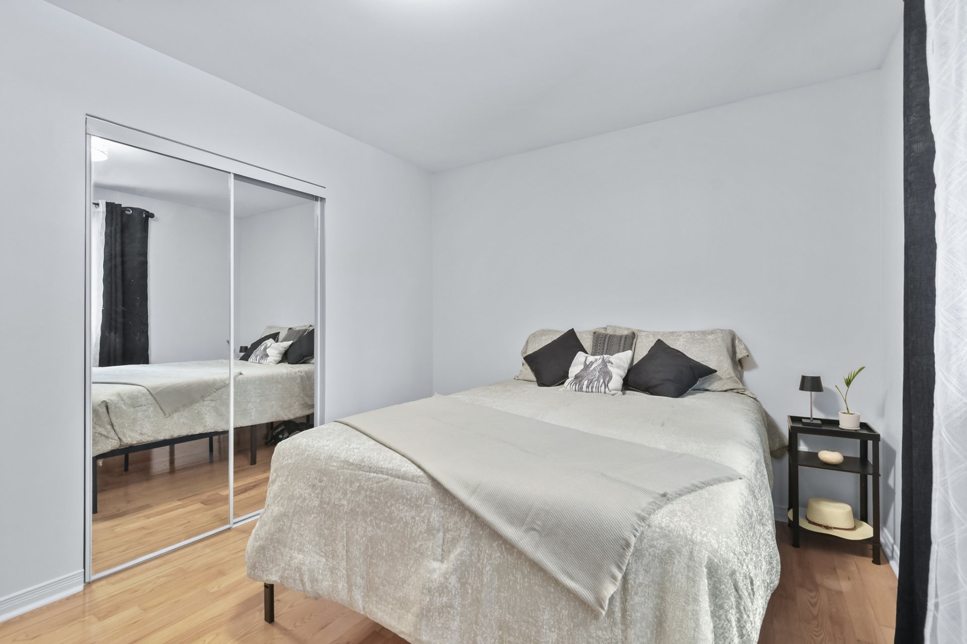 Chambre à coucher - 38 Av. De Bruyères, Lorraine, QC