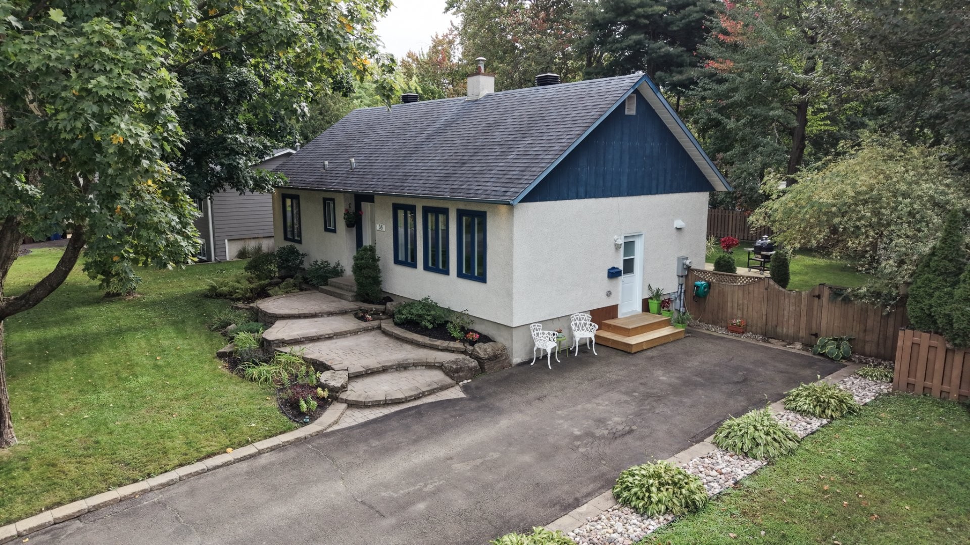 Photo aérienne - 38 Av. De Bruyères, Lorraine, QC