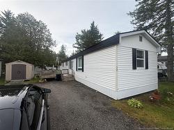 12 Brian CRT New Maryland, NB E3C 1Y6