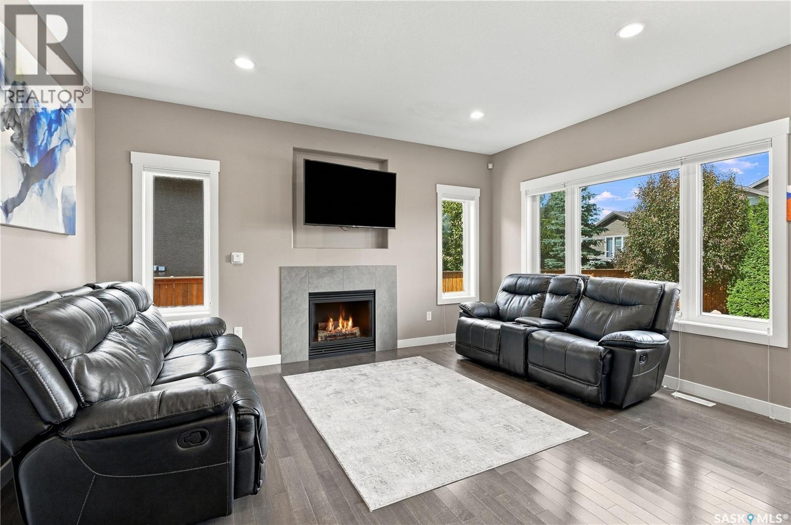 411 Hastings Crescent, Saskatoon, SK