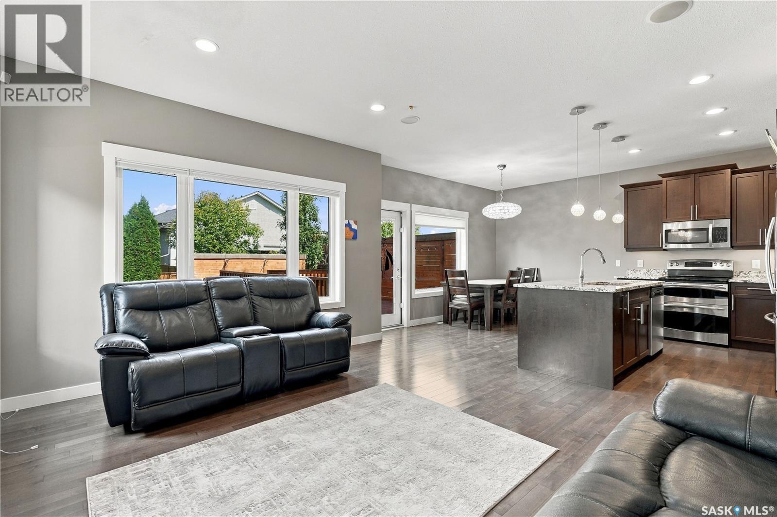 411 Hastings Crescent, Saskatoon, SK