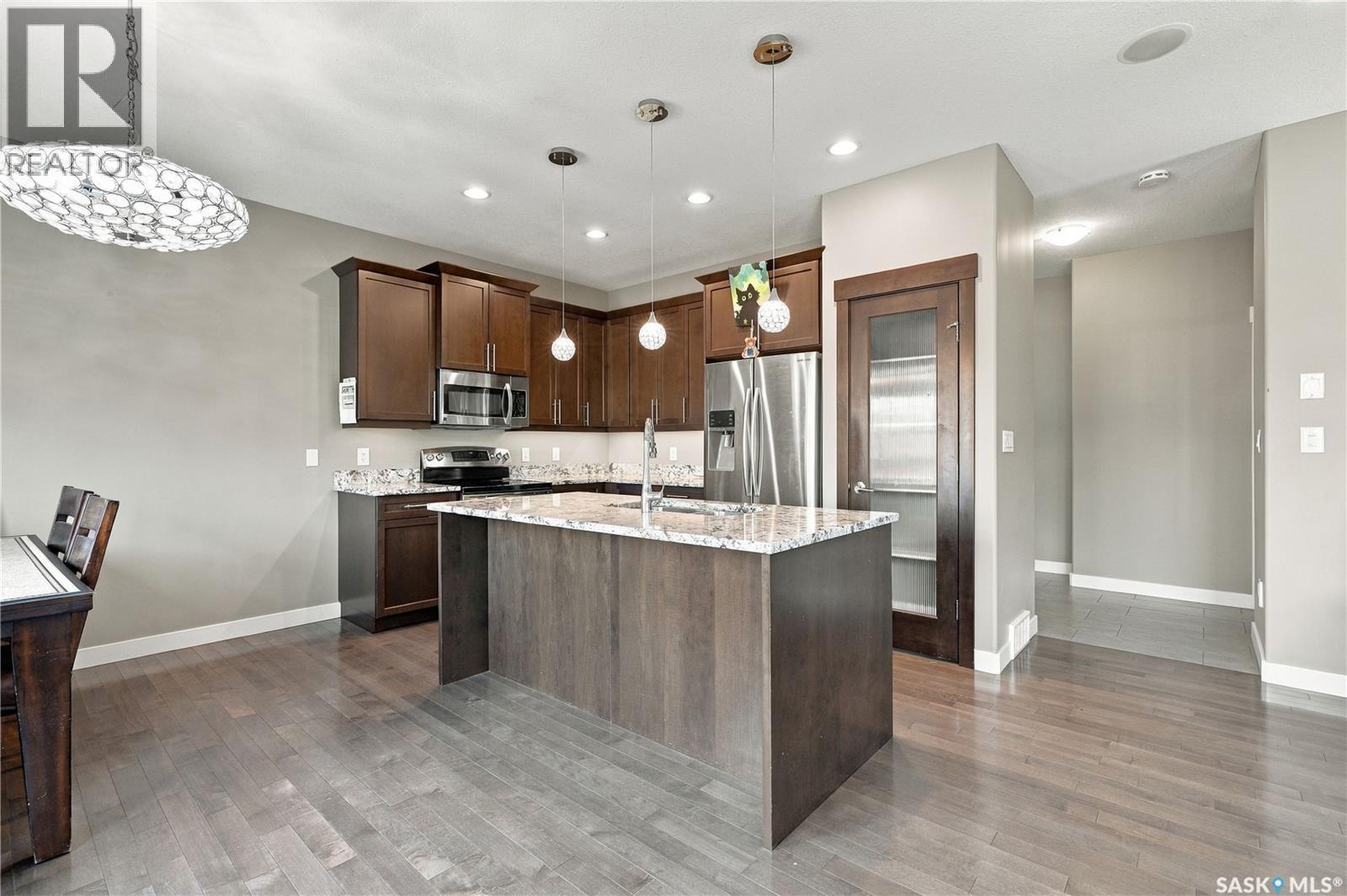 411 Hastings Crescent, Saskatoon, SK